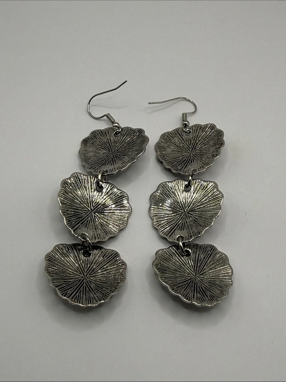 Vintage Southwestern Silver Tone Turquoise Blue Heart Dangle Drop Earrings